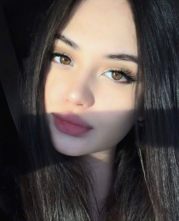 <em>CAMILA TORRES</em>
