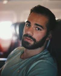 <em>ALDAIR ERAZO</em>